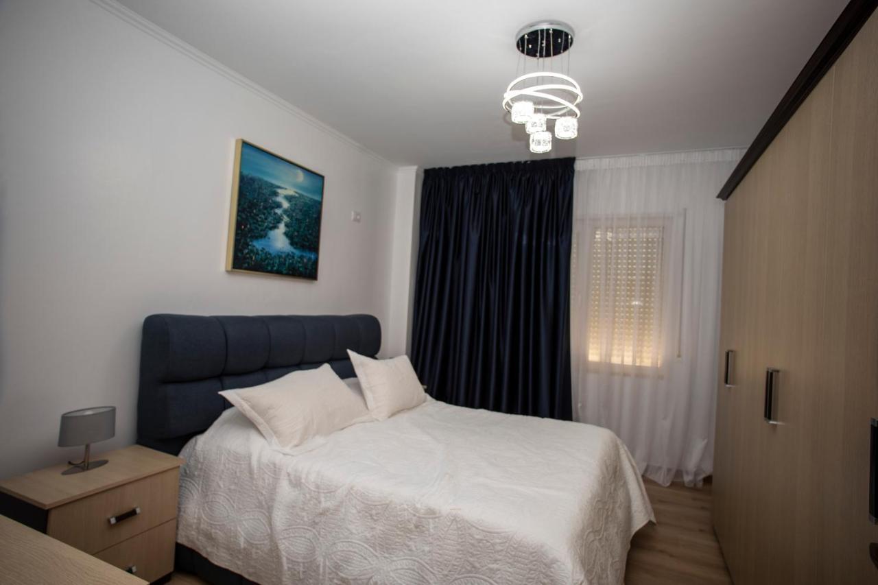 Apartment Голем Екстериор снимка