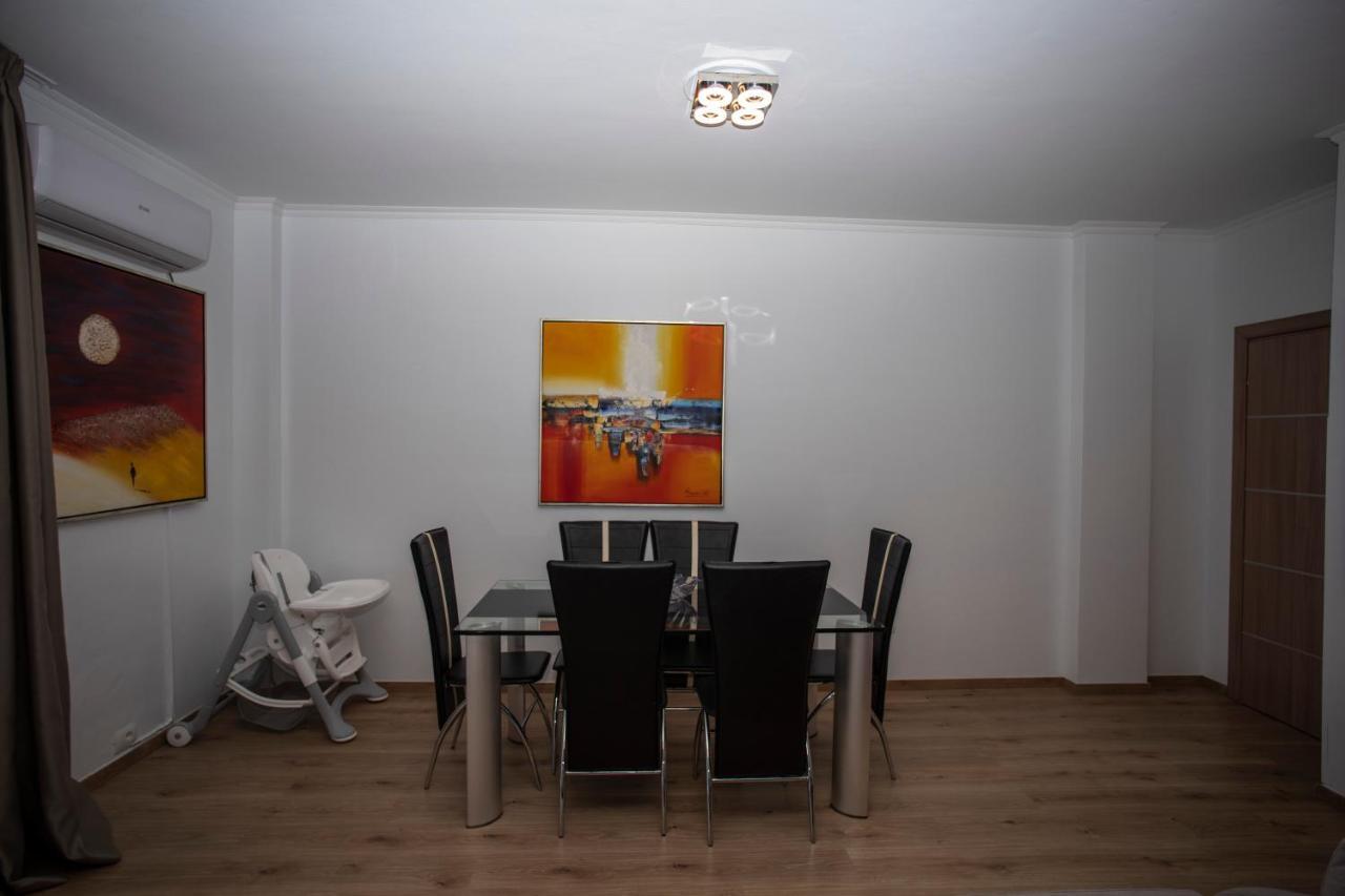 Apartment Голем Екстериор снимка